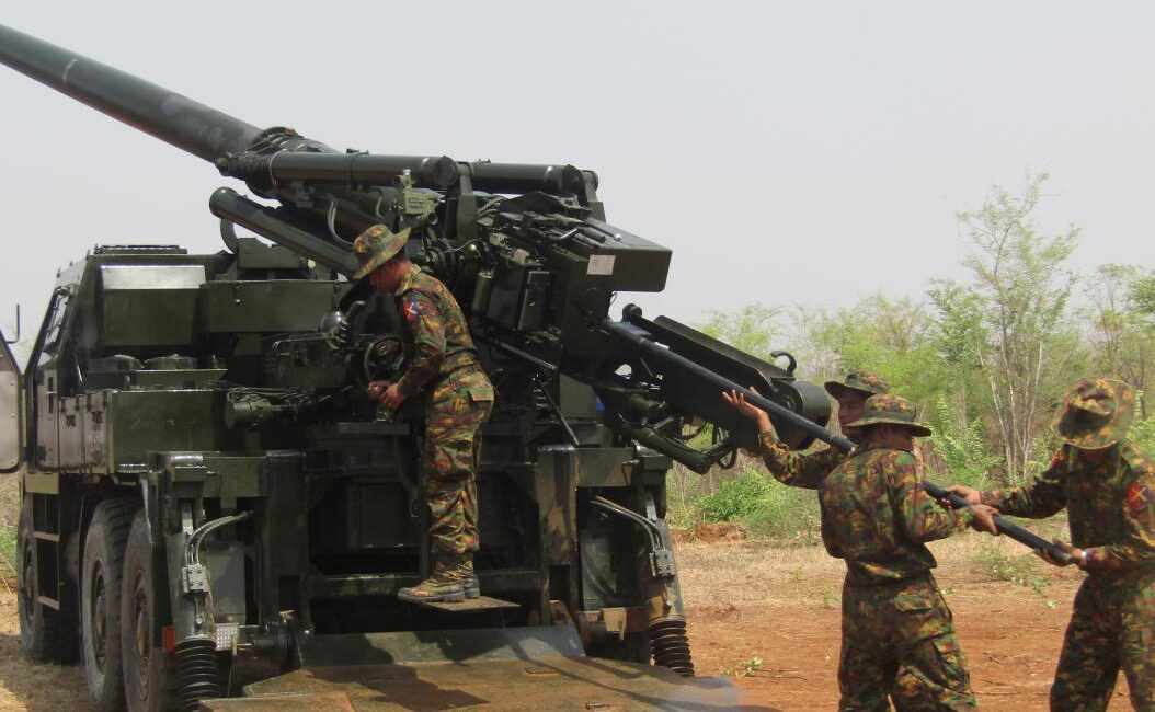 ၂၀၂၀ အတွင်းက ပြုလုပ်ခဲ့သည့် မြန်မာစစ်တပ်၏ အမြောက်ပစ်စစ်ရေးလေ့ကျင့်ခန်း (ဓာတ်ပုံ - စစ်ကောင်စီ)